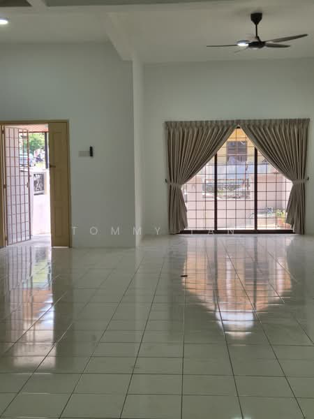2-storey Terraced House for Rent in Segambut dalam (Segambut) - TOMMY TAN - Living Room - PropertyGuru.com.my