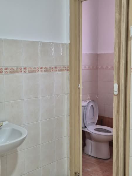2-storey Terraced House for Rent in Segambut dalam (Segambut) - TOMMY TAN - Bathroom - PropertyGuru.com.my