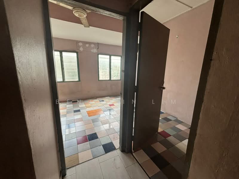 Rumah Teres 2-Tingkat untuk Dijual di Taman Johor Jaya (Johor Bahru) - Benjamin Lim - Interior - PropertyGuru.com.my