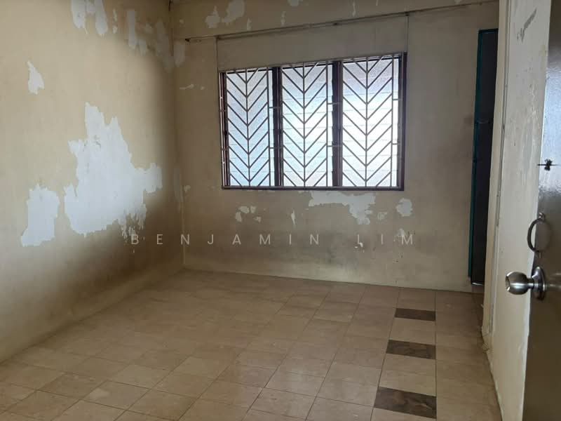 Rumah Teres 2-Tingkat untuk Dijual di Taman Johor Jaya (Johor Bahru) - Benjamin Lim - Interior - PropertyGuru.com.my