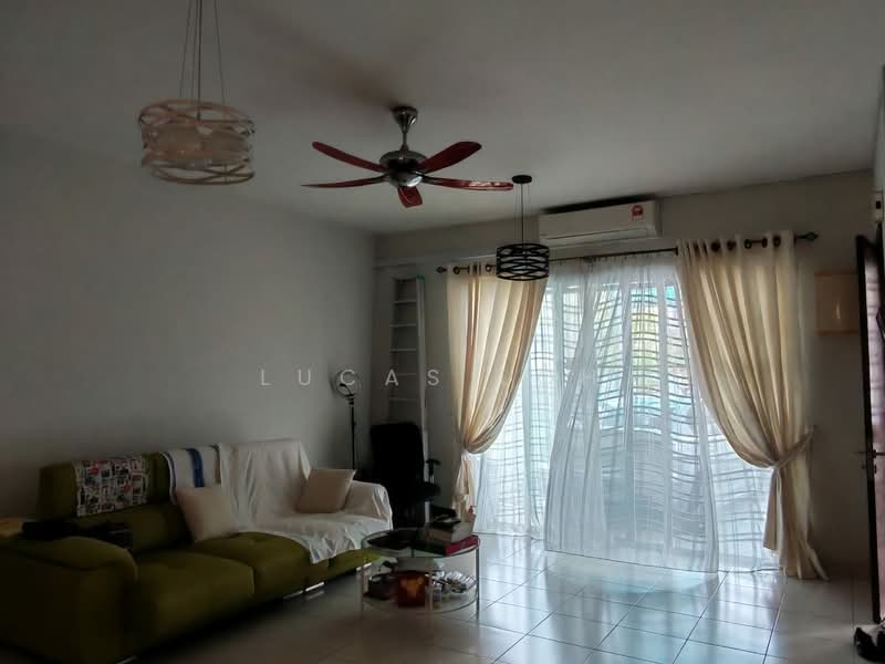 2-storey Terraced House for Sale in Bandar Seri Coalfields (Sungai Buloh) - Lucas Loh - Living Room - PropertyGuru.com.my