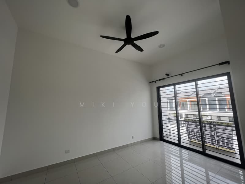 2-storey Terraced House for Rent in Bandar Rimbayu (Telok Panglima Garang) - Miki You - Balcony - PropertyGuru.com.my