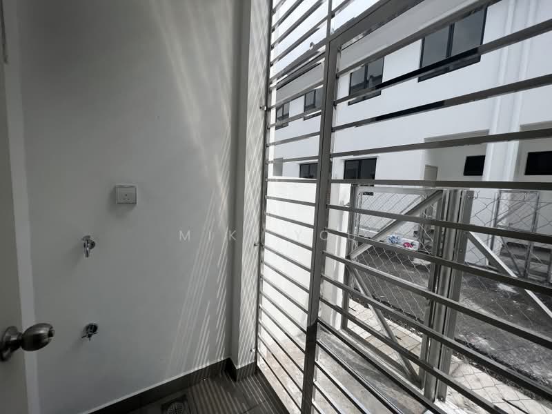 2-storey Terraced House for Rent in Bandar Rimbayu (Telok Panglima Garang) - Miki You - Exterior - PropertyGuru.com.my