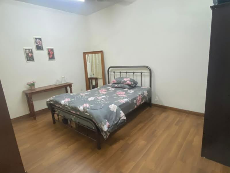 Kediaman Servis untuk Dijual di Titiwangsa Sentral - Viven Chia - Bedroom - PropertyGuru.com.my