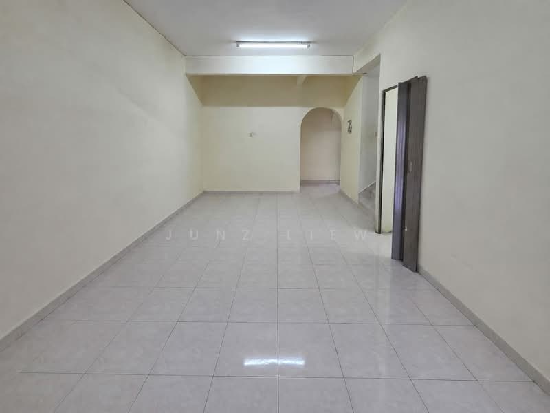 Rumah Teres 2-Tingkat untuk Dijual di Taman Pulai Utama (Skudai) - Junz Liew - PropertyGuru.com.my
