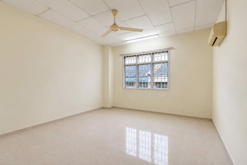 Rumah Teres 2-Tingkat untuk Dijual di Taman Pulai Utama (Skudai) - Junz Liew - PropertyGuru.com.my