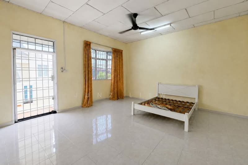 Rumah Teres 2-Tingkat untuk Dijual di Taman Pulai Utama (Skudai) - Junz Liew - PropertyGuru.com.my