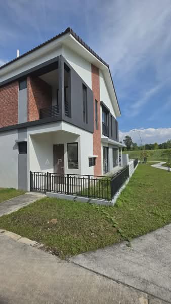 Rumah Teres 2-Tingkat untuk Dijual di Elmina (Shah Alam) - Maple Kok - PropertyGuru.com.my