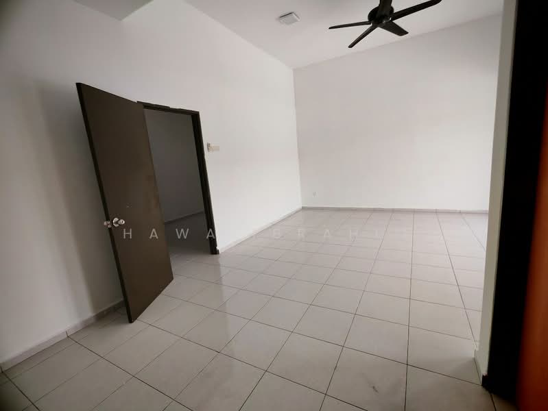 Rumah Teres 2-Tingkat untuk Dijual di Nilai 3 (Nilai) - Hawa Ibrahim - Interior - PropertyGuru.com.my