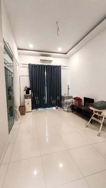 Bungalow House for Sale in Senawang (Negeri Sembilan) - Khairul Idzwan - Living Room - PropertyGuru.com.my