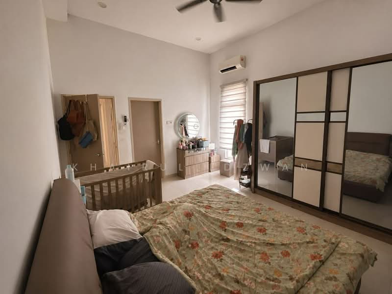Bungalow House for Sale in Senawang (Negeri Sembilan) - Khairul Idzwan - Bedroom - PropertyGuru.com.my
