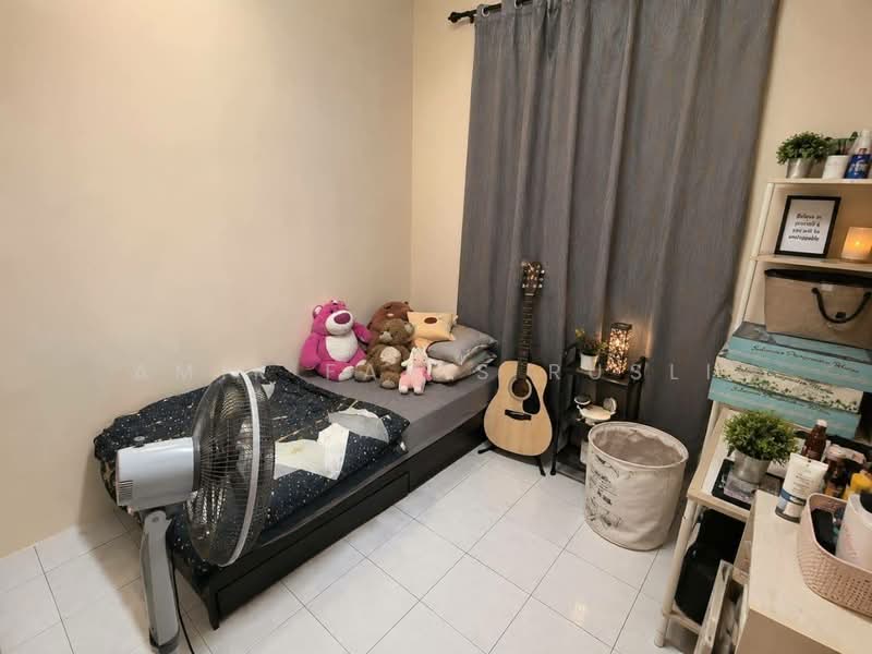 1-storey Terraced House for Sale in Bandar Putra (Kulai) - Amir Faris Rusli - Bedroom - PropertyGuru.com.my