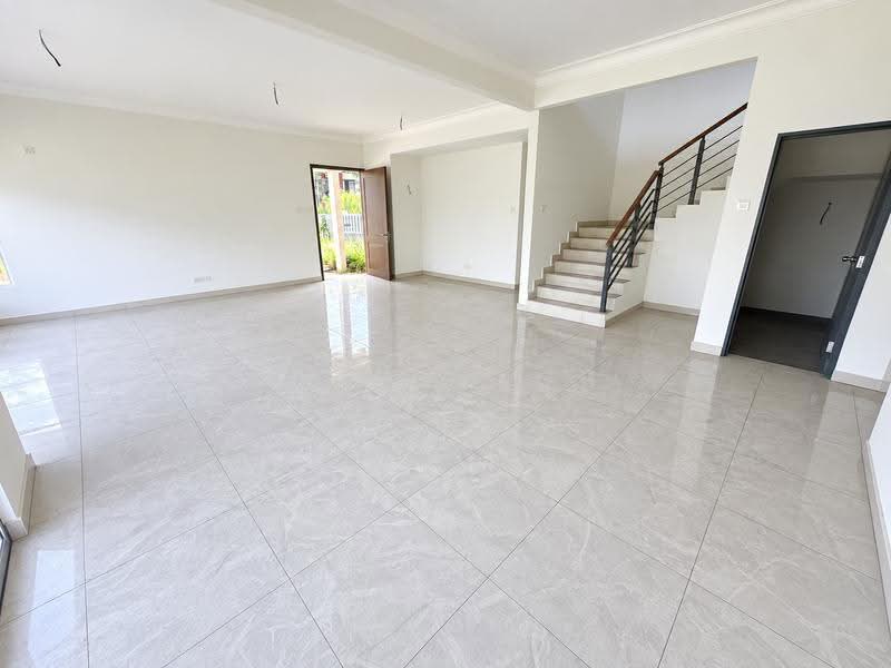 Rumah Berkembar untuk Dijual di Bandar Seri Coalfields (Sungai Buloh) - Lucas Loh - Living Room - PropertyGuru.com.my