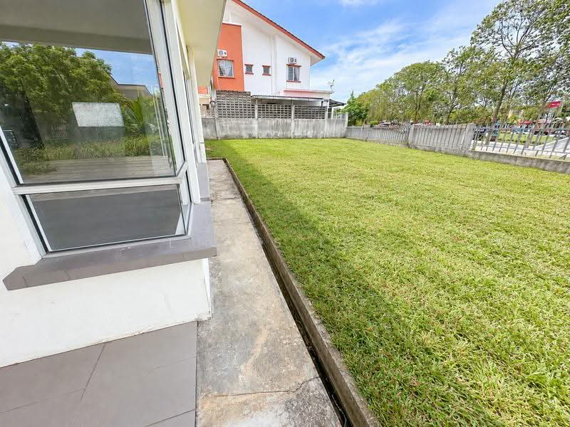 Rumah Berkembar untuk Dijual di Bandar Seri Coalfields (Sungai Buloh) - Lucas Loh - Exterior - PropertyGuru.com.my