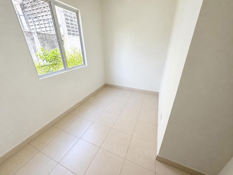 Rumah Berkembar untuk Dijual di Bandar Seri Coalfields (Sungai Buloh) - Lucas Loh - PropertyGuru.com.my