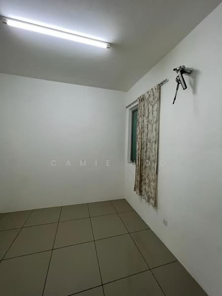 Kediaman Servis untuk Dijual di Silk Residence - Camie Hoo - Interior - PropertyGuru.com.my