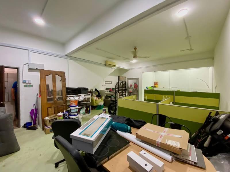 Shop / Office untuk Dijual di Bandar Teknologi Kajang (Kajang) - Azli Ibrahim - Interior - PropertyGuru.com.my