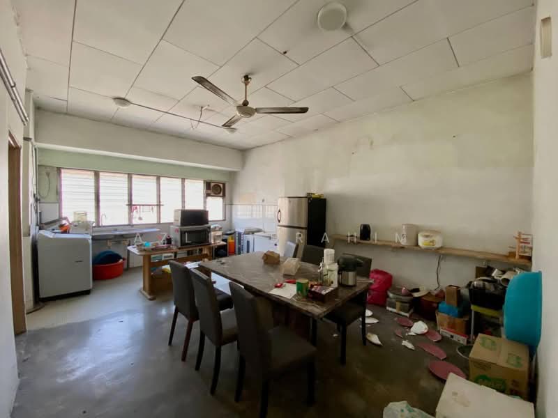 Shop / Office untuk Dijual di Bandar Teknologi Kajang (Kajang) - Azli Ibrahim - Kitchen - PropertyGuru.com.my