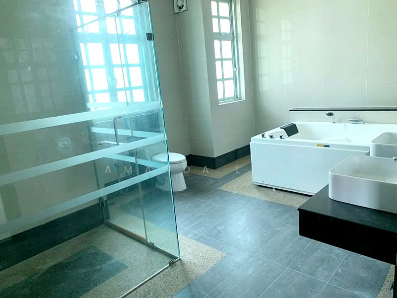 Bungalow House for Sale in Beverly Hills (Tanjung Bungah) - Amanda Lam - Bathroom - PropertyGuru.com.my