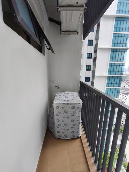 Kediaman Servis untuk Disewa di Pacific Star - Jayden Ho - Balcony - PropertyGuru.com.my