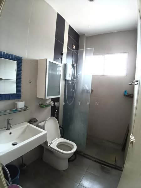 2-storey Terraced House for Sale in Taman Putri Lindungan Bintang (Ipoh) - Jeff Tan - Bathroom - PropertyGuru.com.my