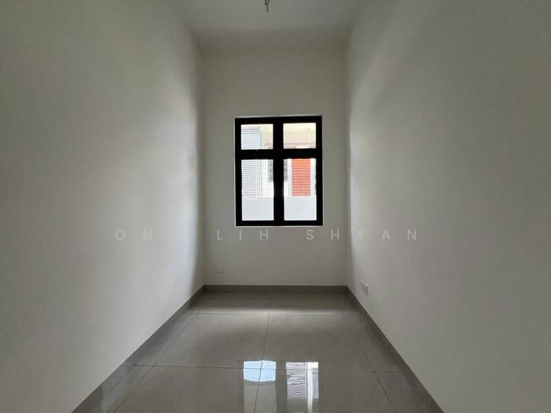 Semi-Detached House for Sale in Bandar Uda Utama (Johor Bahru) - Ong Lih Shyan - Interior - PropertyGuru.com.my