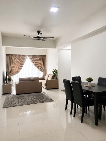Kondominium untuk Dijual di Casa Utopia - Darren Cham - Living Room - PropertyGuru.com.my