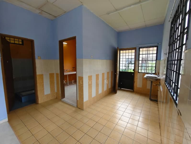 1-storey Terraced House for Sale in Antara Gapi (Ulu Yam) - Kelvin . - Interior - PropertyGuru.com.my