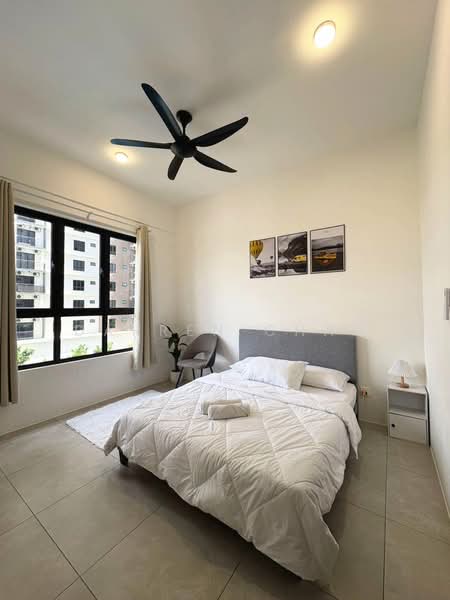 Kediaman Servis untuk Dijual di ASTON ACACIA - Darren Cham - Bedroom - PropertyGuru.com.my