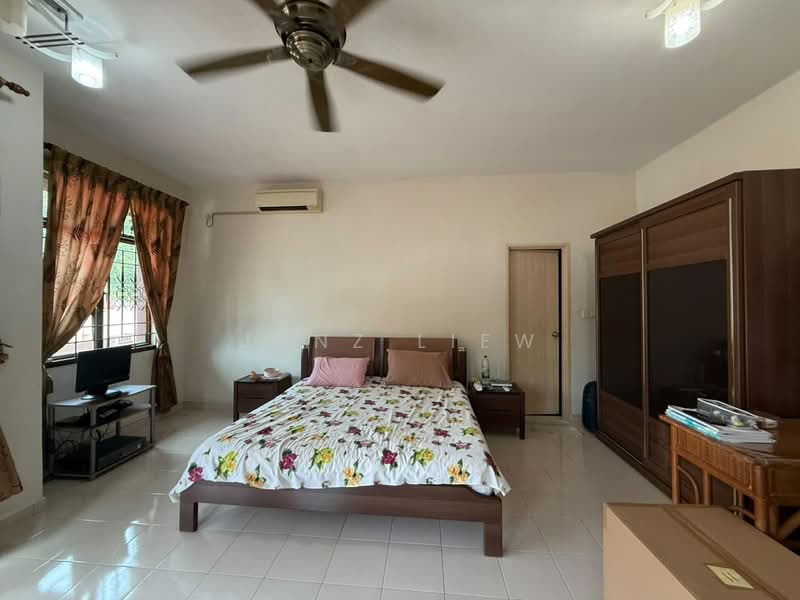 Rumah Berkembar untuk Dijual di Taman Nusa Idaman (Iskandar Puteri (Nusajaya)) - Junz Liew - PropertyGuru.com.my