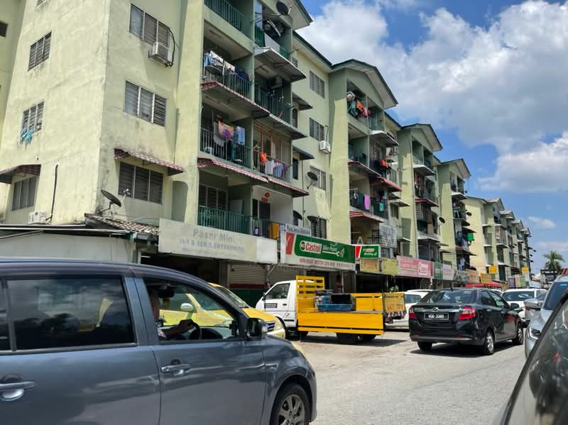 Rumah Flat untuk Dijual di Taman Kinrara Seksyen 1 - Jassey Saw - Exterior - PropertyGuru.com.my
