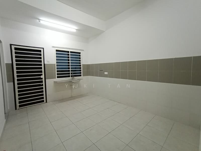 2-storey Terraced House for Rent in Semenyih Parklands (Beranang) - Yuki Tan - Kitchen - PropertyGuru.com.my