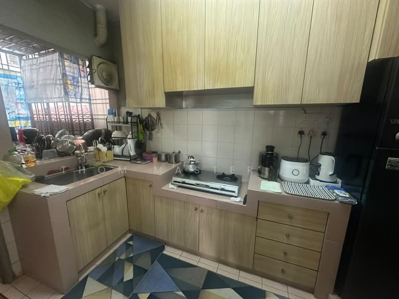 Pangsapuri untuk Dijual di Taman Lembah Maju - Thom Master Ang - Kitchen - PropertyGuru.com.my