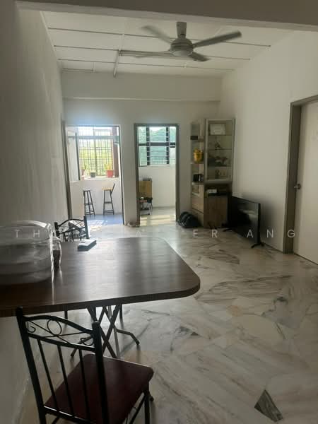 Pangsapuri untuk Dijual di Taman Lembah Maju - Thom Master Ang - Living Room - PropertyGuru.com.my