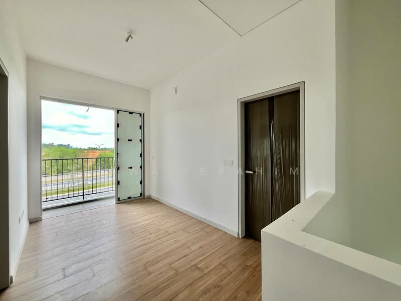 2-storey Terraced House for Sale in Serene Heights (Semenyih) - Hawa Ibrahim - Balcony - PropertyGuru.com.my