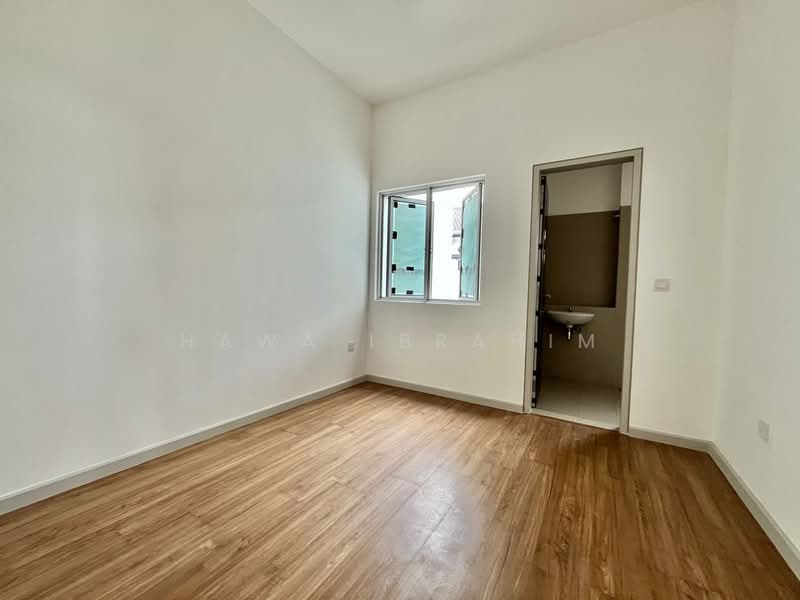 2-storey Terraced House for Sale in Serene Heights (Semenyih) - Hawa Ibrahim - Interior - PropertyGuru.com.my