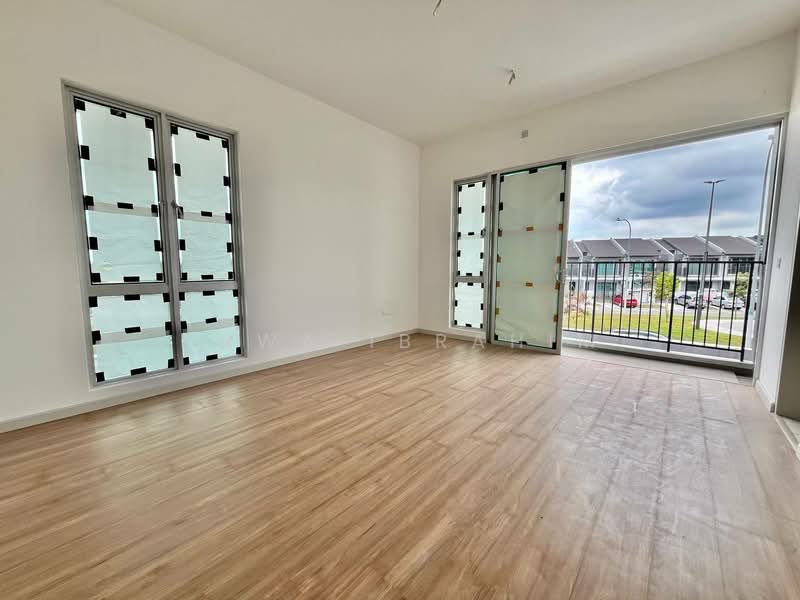 2-storey Terraced House for Sale in Serene Heights (Semenyih) - Hawa Ibrahim - Balcony - PropertyGuru.com.my