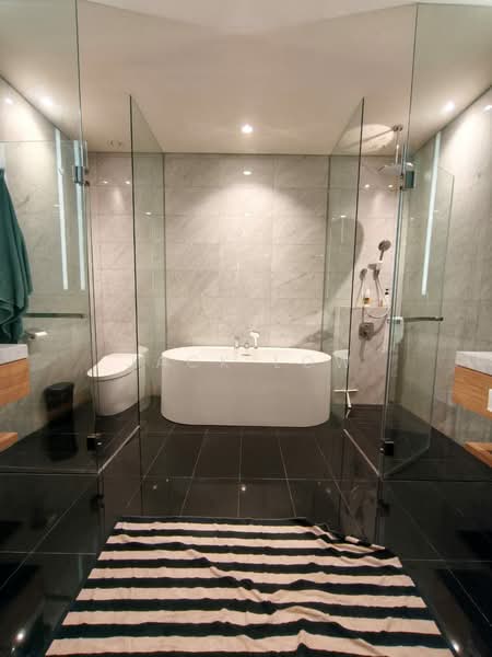 Kediaman Servis untuk Disewa di The Conlay - Jack Low - Bathroom - PropertyGuru.com.my