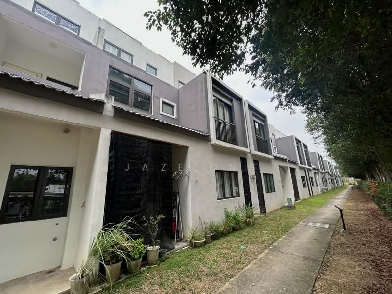 Rumah Bandar untuk Dijual di Sepang (Selangor) - Jaze Ong - Exterior - PropertyGuru.com.my