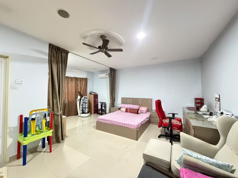 Rumah Berkembar untuk Dijual di Laman Residen Kipark Sri Utara (Batu Caves) - Yanis Cheong - Bedroom - PropertyGuru.com.my