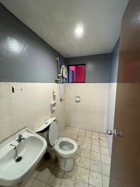 Kondominium untuk Disewa di Sri Putramas - Jin Hao - Bathroom - PropertyGuru.com.my