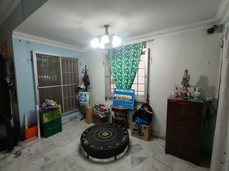 2.5-storey Terraced House for Sale in Bandar Country Homes (Rawang) - Kelvin . - Living Room - PropertyGuru.com.my