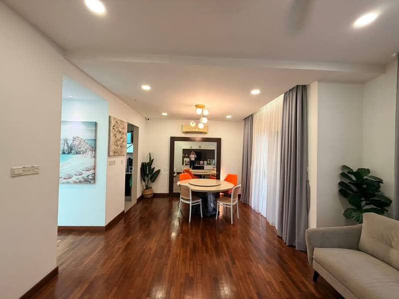 2.5-storey Terraced House for Sale in Sierramas (Sungai Buloh) - Rick Lum - Living Room - PropertyGuru.com.my