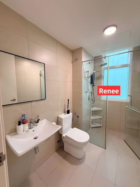 Kondominium untuk Disewa di Ferringhi Residence 2 - Renee Goh - Bathroom - PropertyGuru.com.my