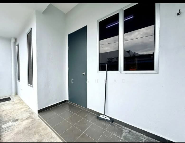 1-storey Terraced House for Sale in Dengkil (Selangor) - Sue Ahmad - Exterior - PropertyGuru.com.my