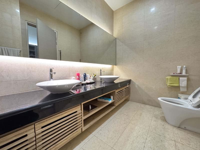 Rumah Berkembar untuk Dijual di BANDAR PUCHONG JAYA (Puchong) - Jayden Lee - Bathroom - PropertyGuru.com.my