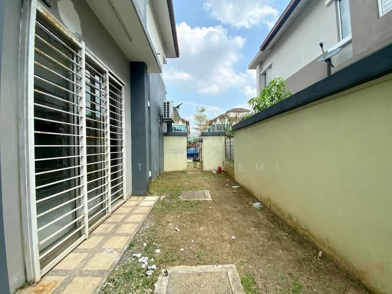 Cluster House for Sale in Taman Anggun (Rawang) - Fatin Azemi - Exterior - PropertyGuru.com.my