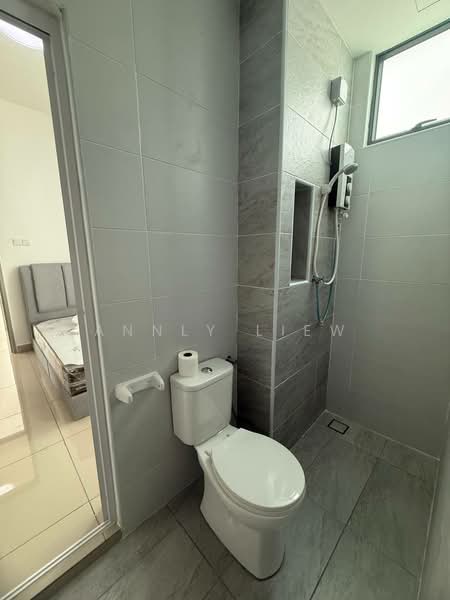 Service Residence for Rent at RESIDENSI KSL KANGKAR TEBRAU (KSL RESIDENCES 2) - Annly Liew - Bathroom - PropertyGuru.com.my