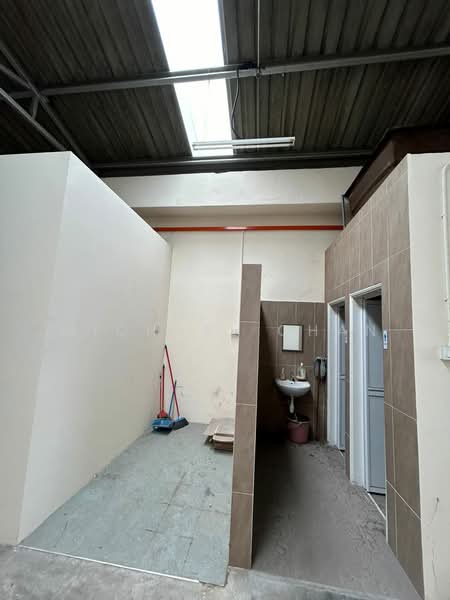 Kilang untuk Dijual di Taman Perindustrian Kinrara (Bandar Kinrara) - Michael Chan - Interior - PropertyGuru.com.my