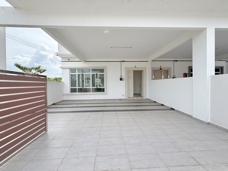 Rumah Teres 2-Tingkat untuk Dijual di Taman Kluang Perdana (Kluang) - Gipson Lay - PropertyGuru.com.my